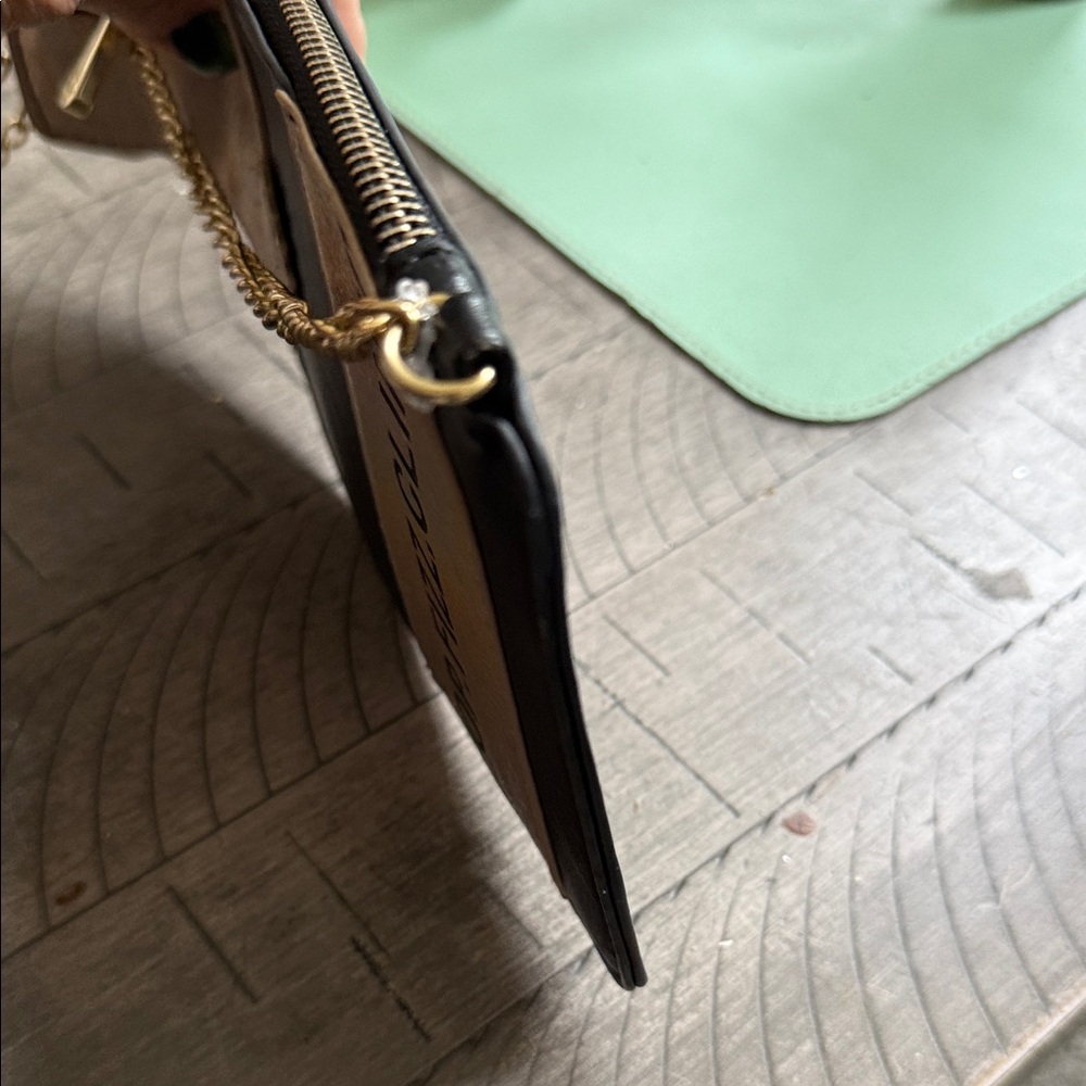 Black and Gold Champagne bottle Women's Bag - Picture 4 of 11